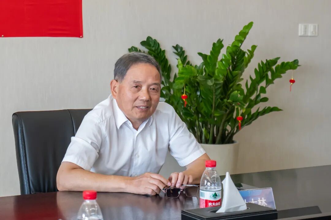 17688108253346700qfc.jpg 3.jpg